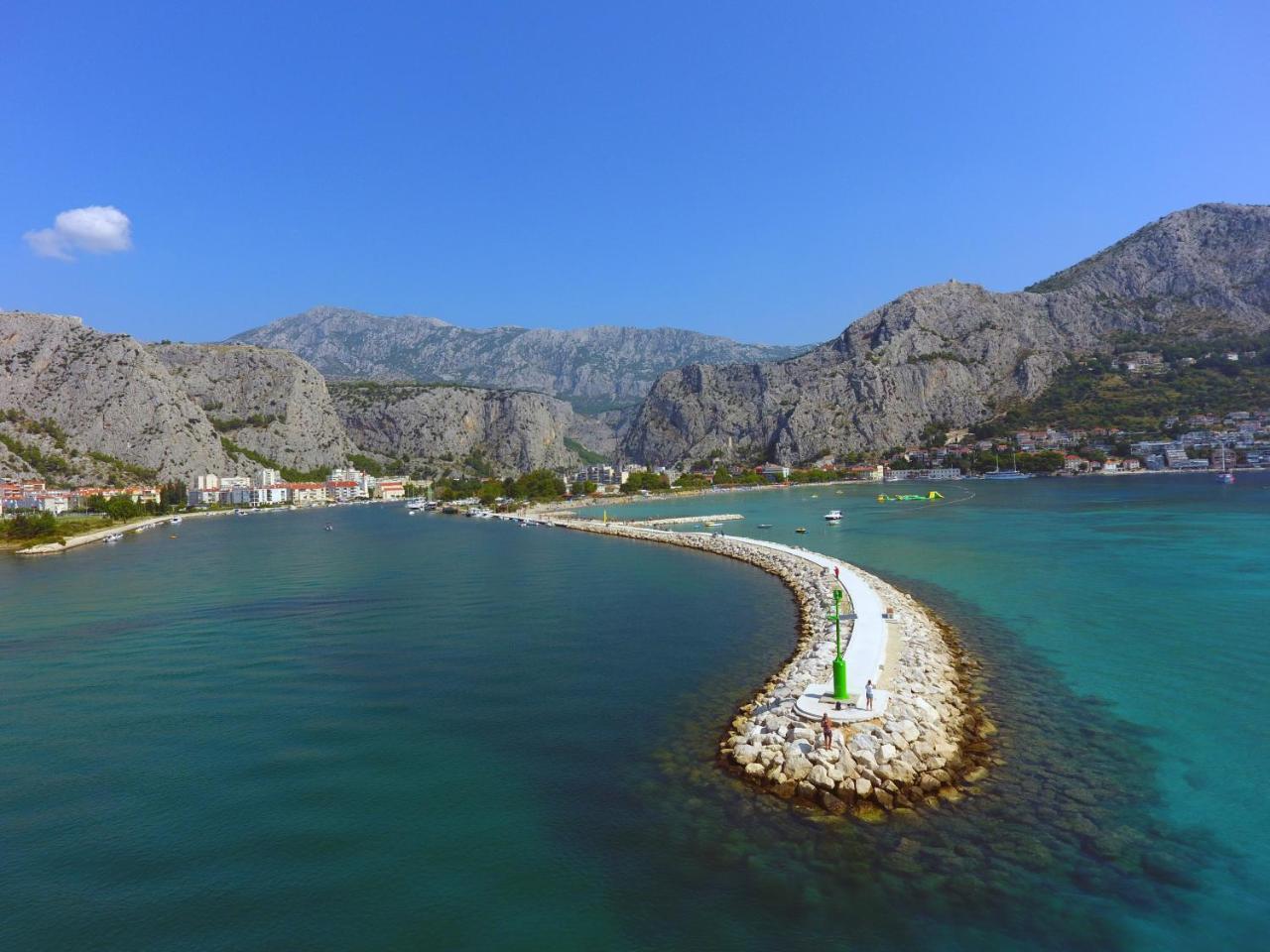 Inn By The River Omiš Exteriör bild